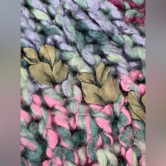 Chunky knit wool cardigan sweater. Handmade. 22” pit to pit 21” long. - Picture 10 of 10